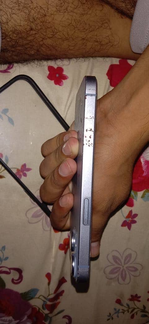 Apple iPhone 14 1