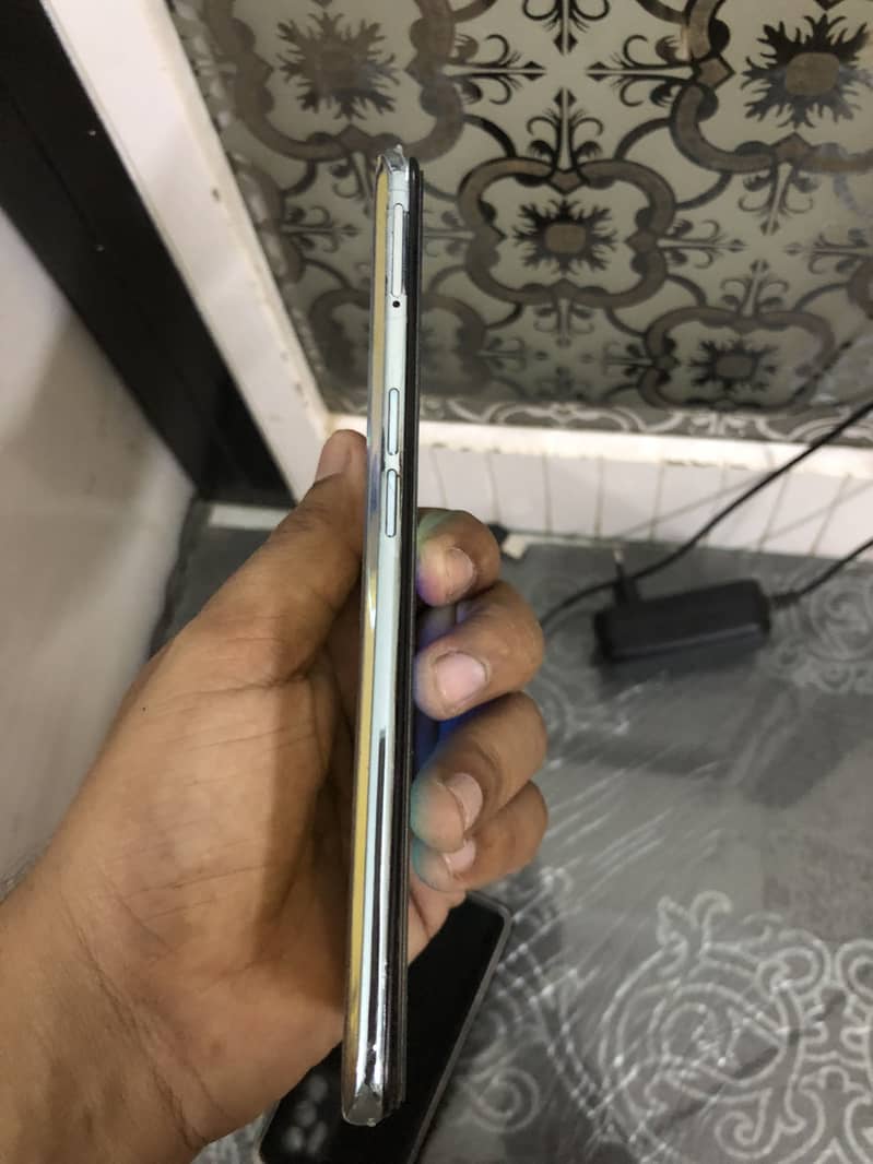 OPPO Reno 3