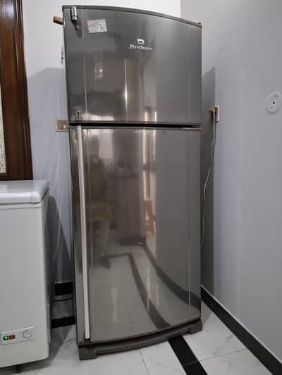 Dawlence Refrigerator 15 cu. ft.