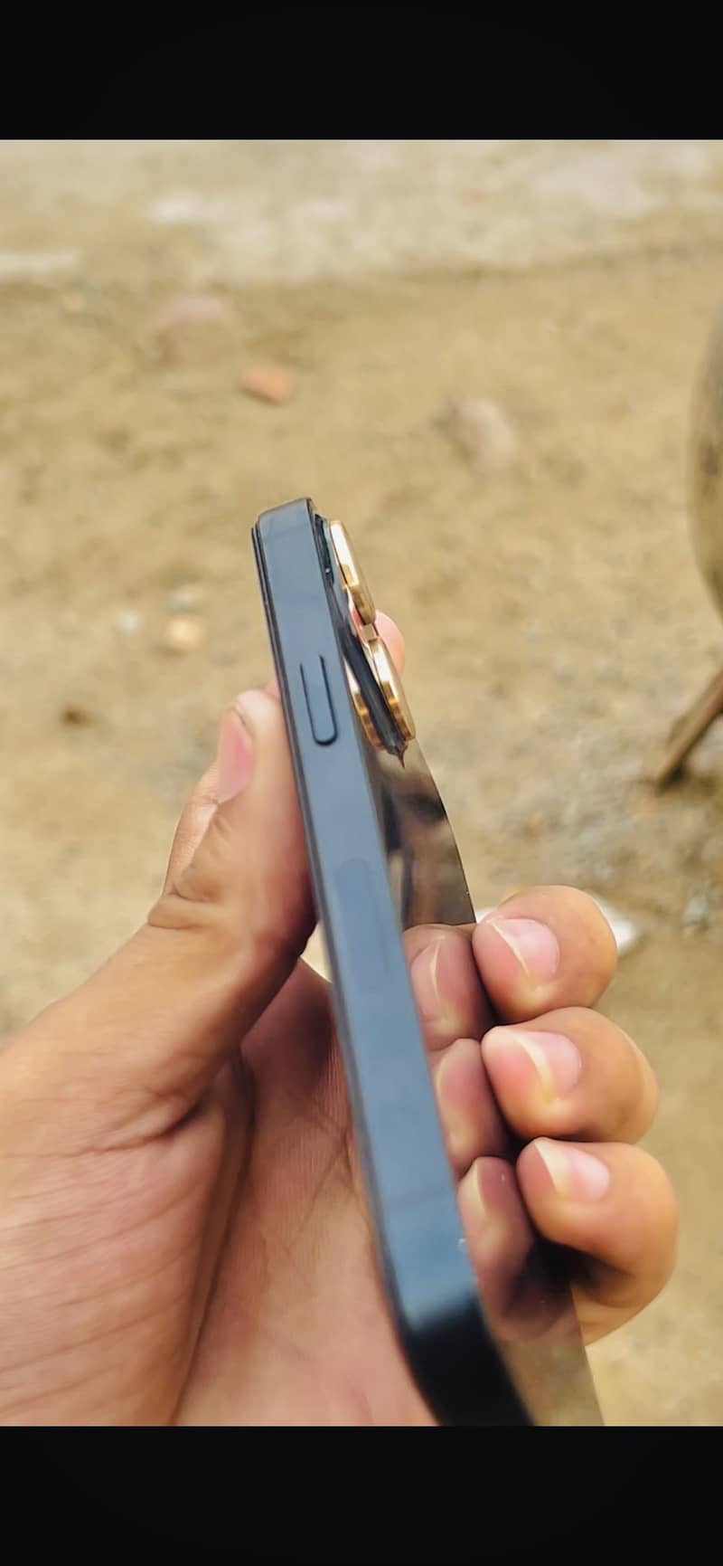 Apple iPhone 13 2