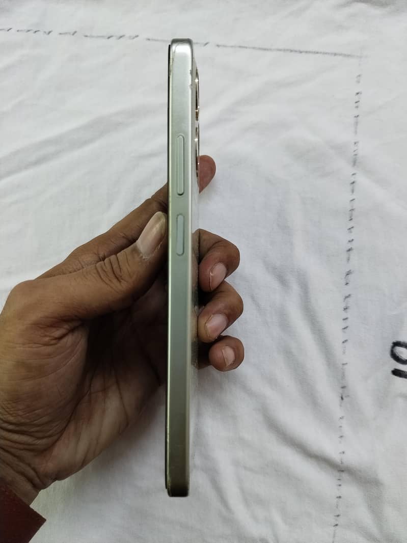 OPPO A5 Pro 3