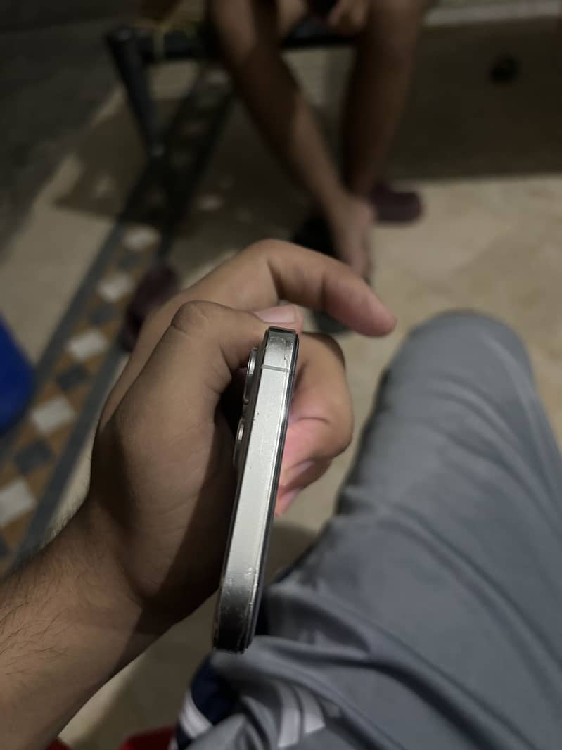 Apple iPhone 12 Pro Max 3