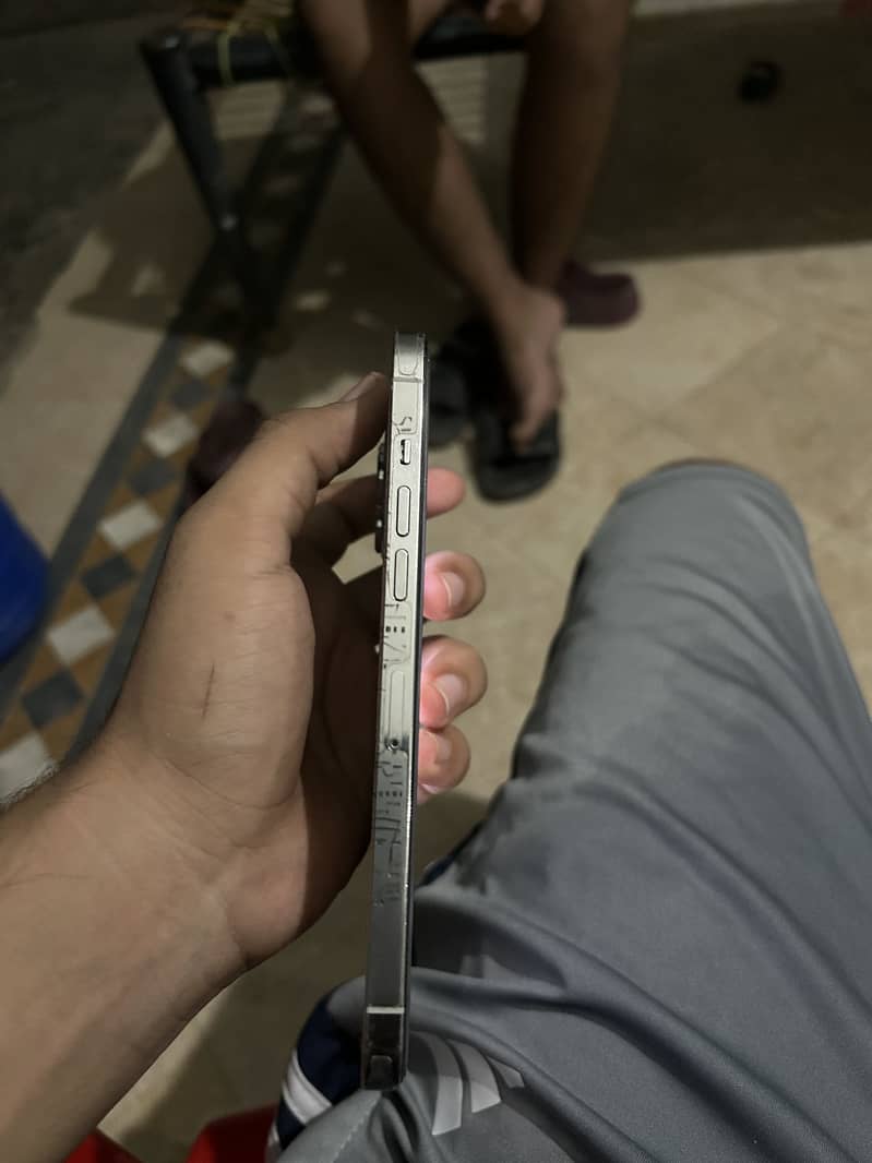 Apple iPhone 12 Pro Max 6