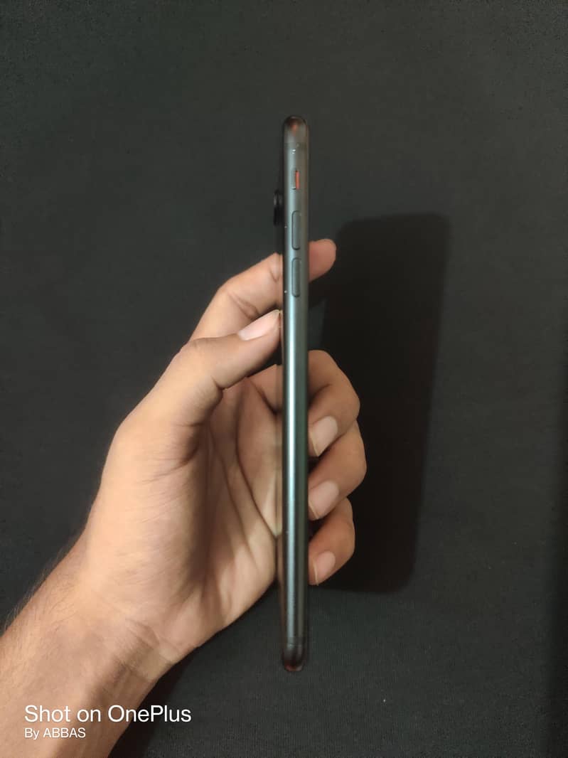 Apple iPhone 7 Plus 3