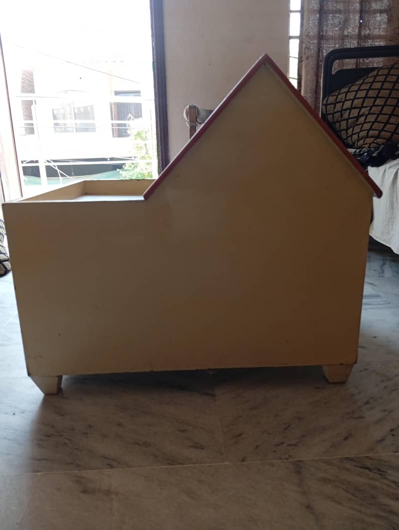 CAT HOUSE 3