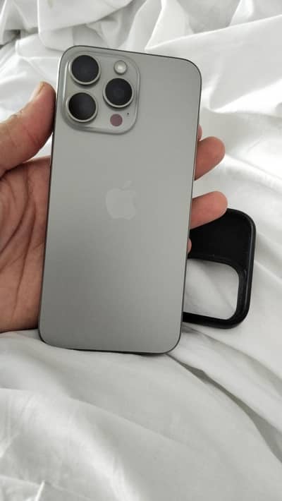 Apple iPhone 15 Pro Max
