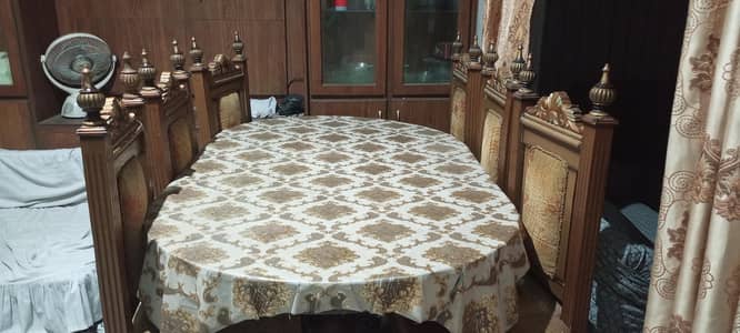 Antique & strong dining table and chairs at very cheap price