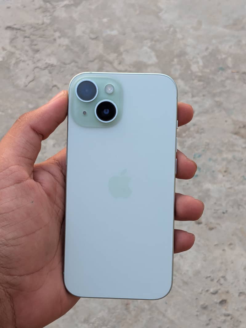 Apple iPhone 15 10