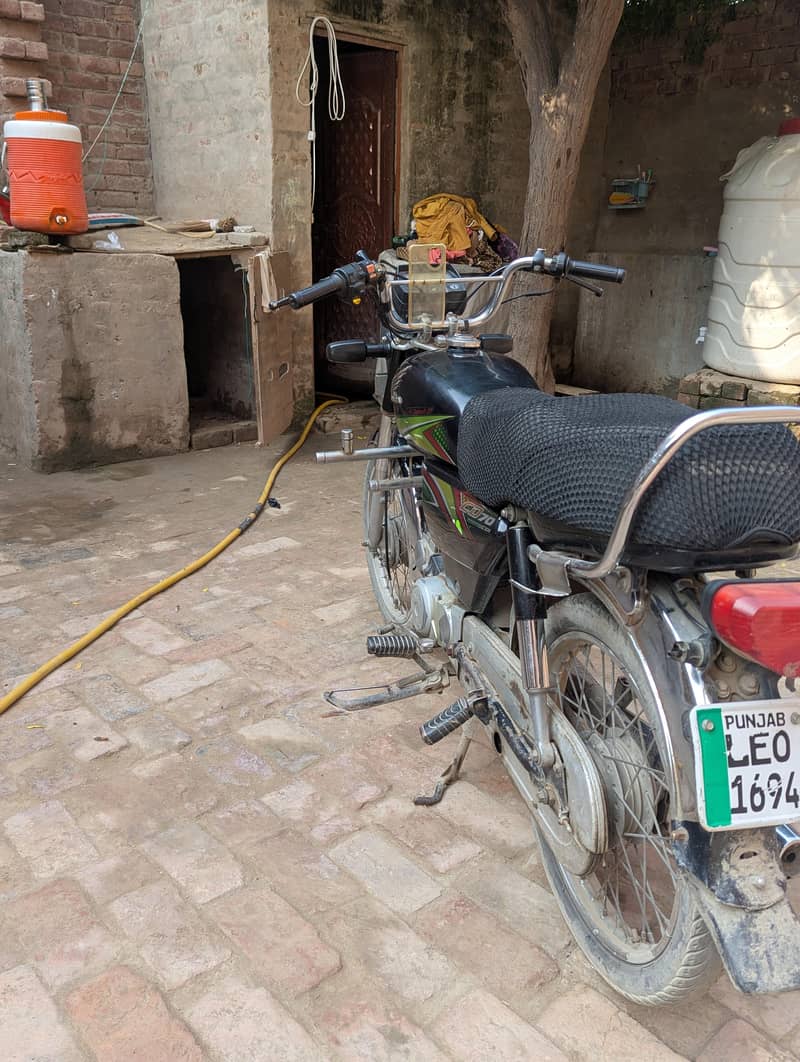 CD 70 4