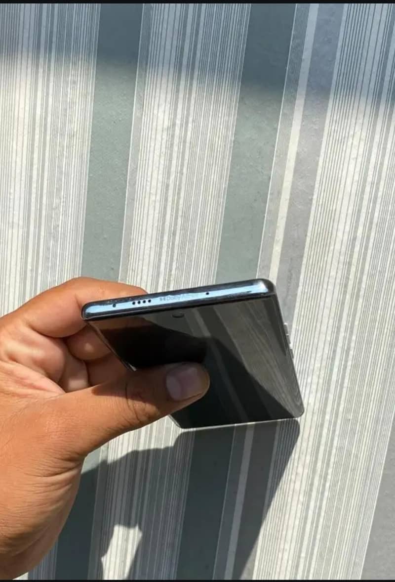 Tecno CAMON 40 Pro 0