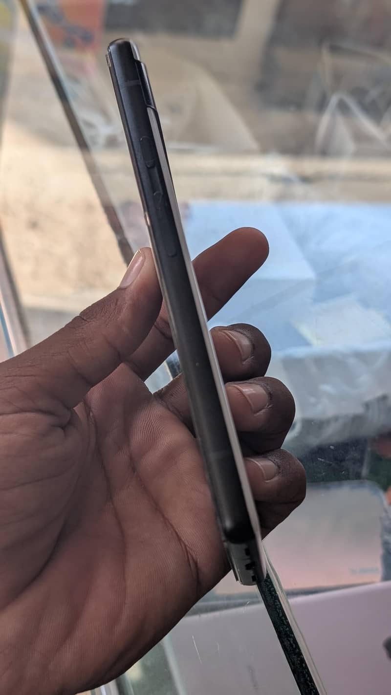 Google Pixel 6a 4