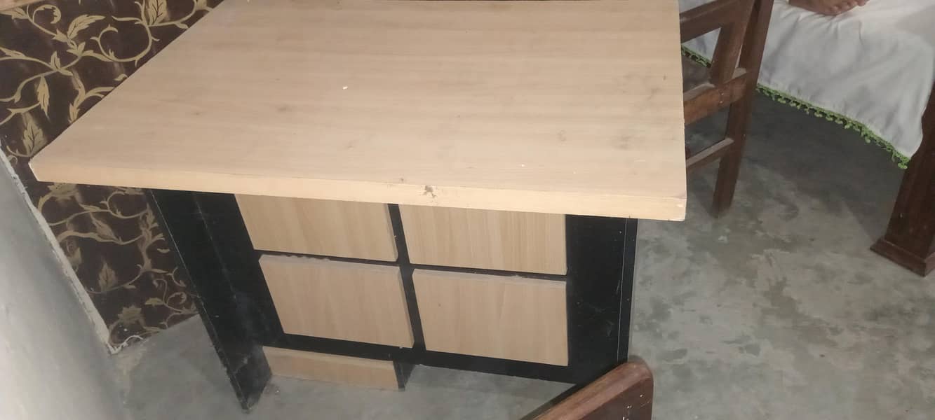 office table/ computer table 0