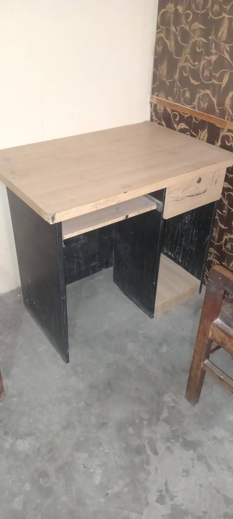 office table/ computer table 4