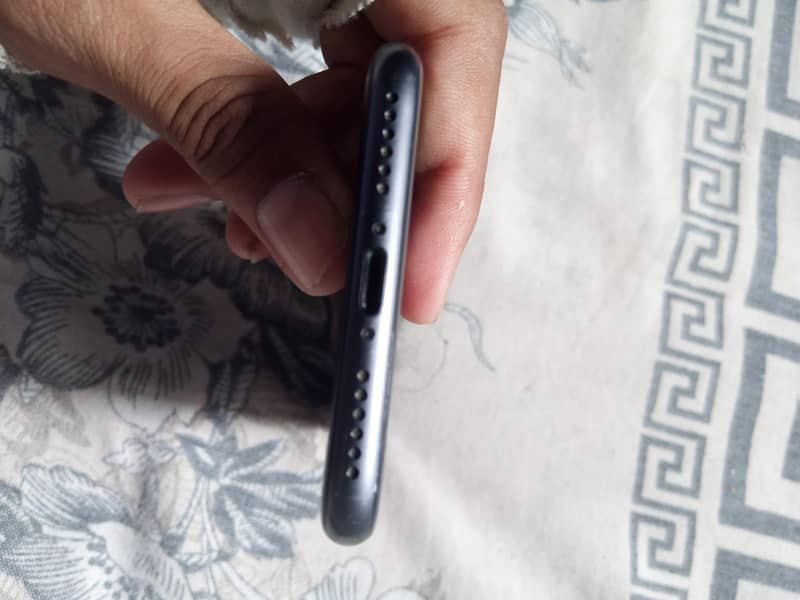 Apple iPhone 8 2