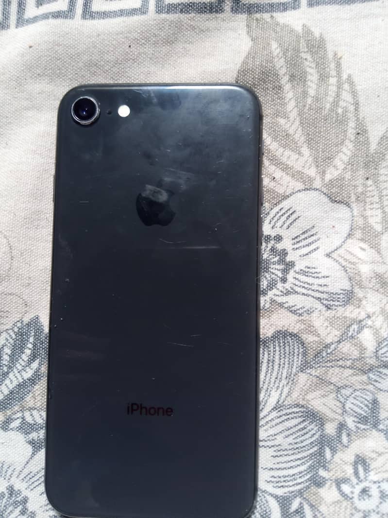 Apple iPhone 8 5