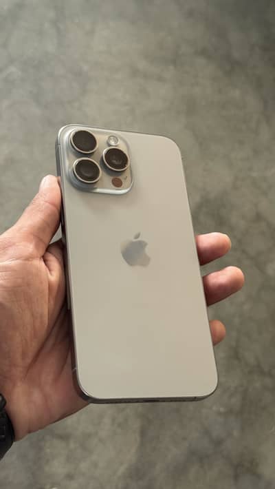 Apple iPhone 15 Pro Max
