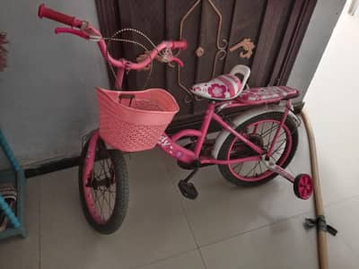 girl cycle