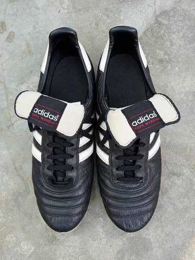 Adidas soccer studs shoes for sale WhatsApp:03312709080
