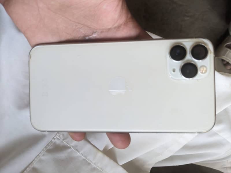 Apple iPhone 11 Pro 7