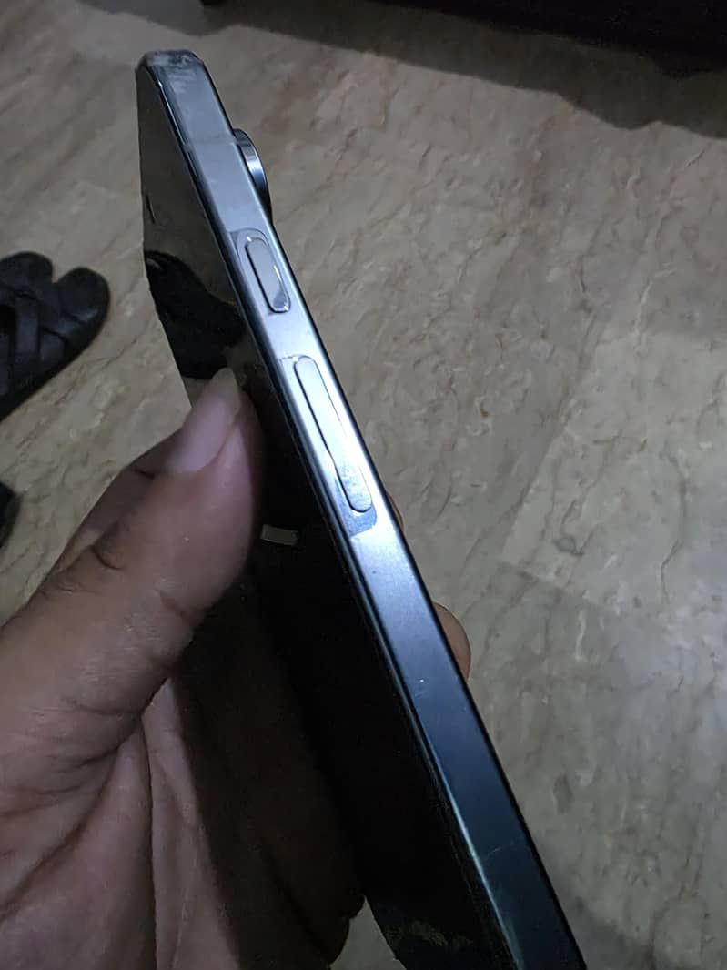 Google Pixel 9 Pro 4
