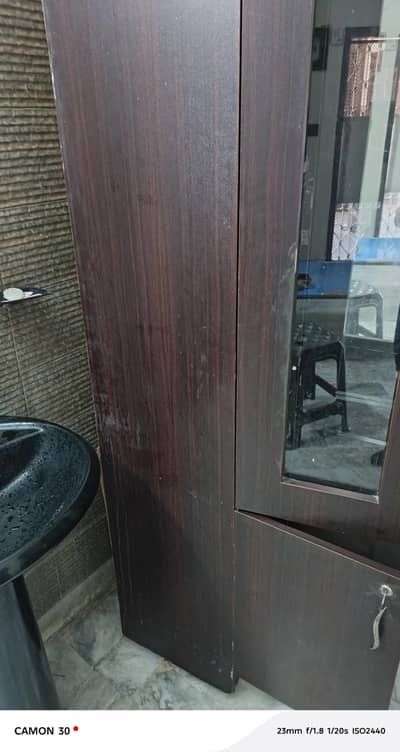 Dressing Divider For Fair Condition