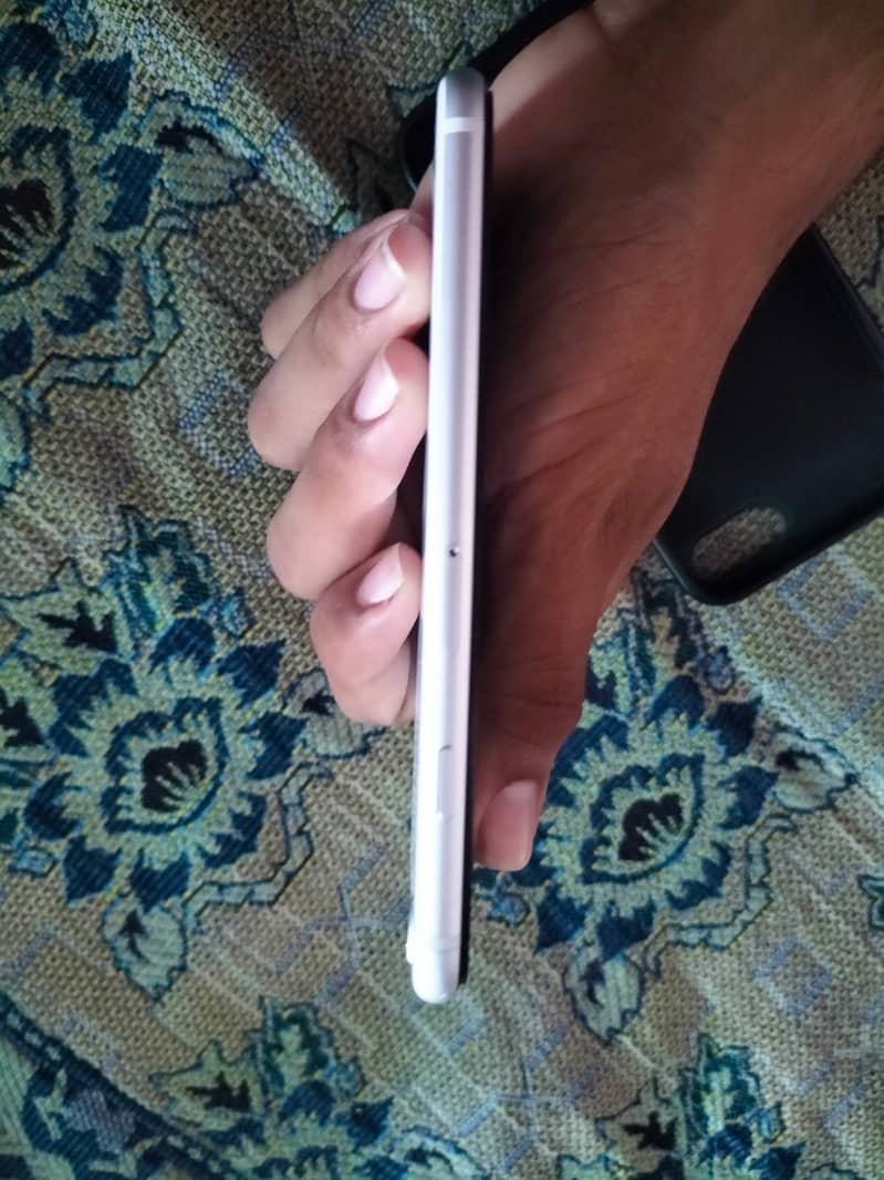 Apple iPhone SE 5