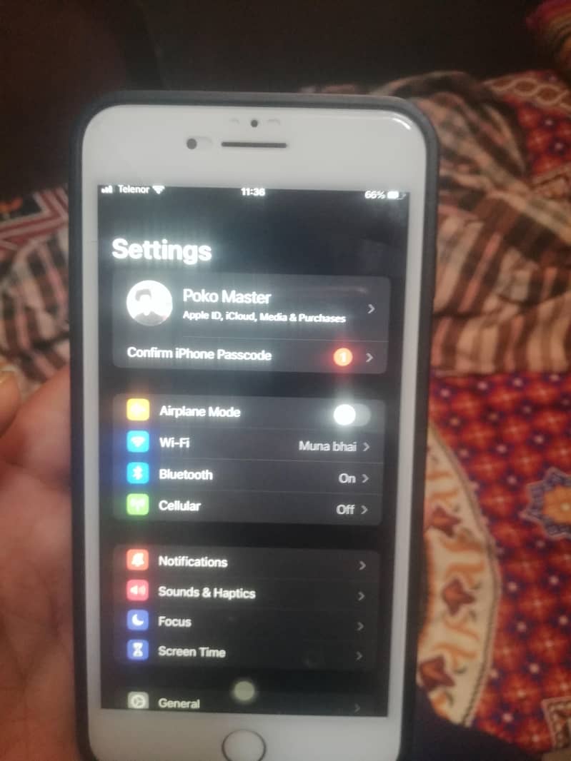 Apple iPhone 7 Plus 2