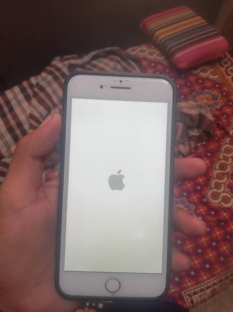 Apple iPhone 7 Plus 6