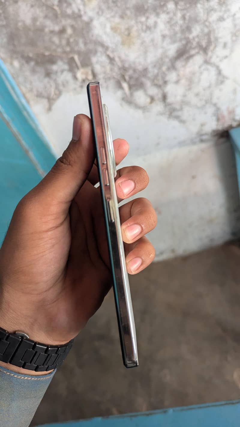 Tecno CAMON 30 4