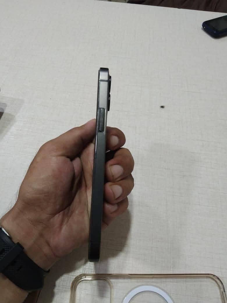 Apple iPhone 12 Pro 1
