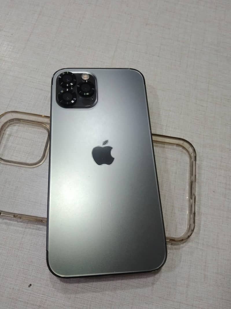 Apple iPhone 12 Pro 2