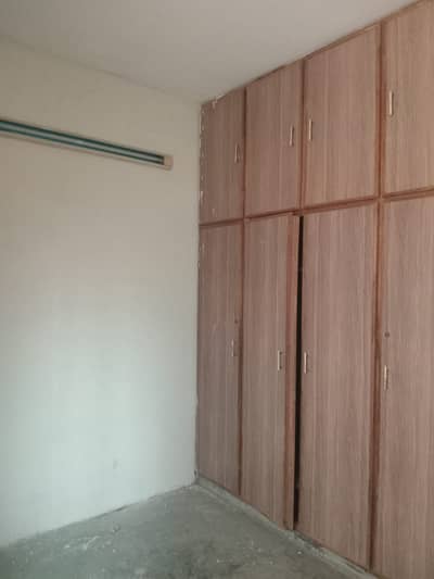 5 MARLA GROUND FLOOR PORTION FOR RENT