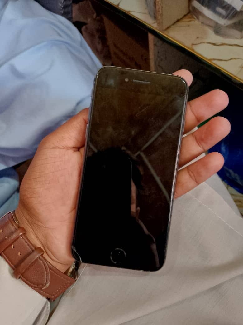 Apple iPhone 8 2