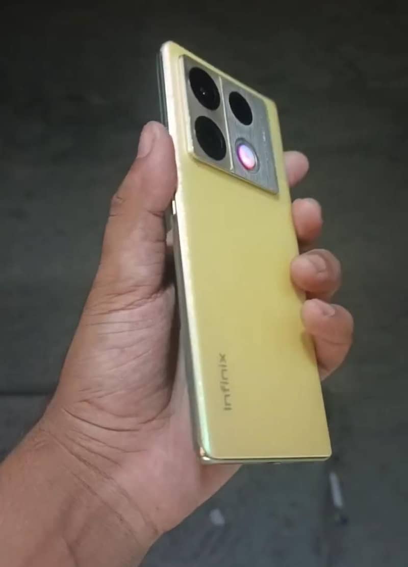 Infinix Note 40 Pro 2