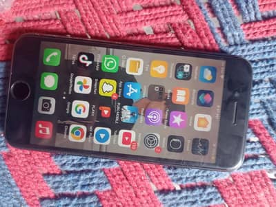 Apple iPhone 7