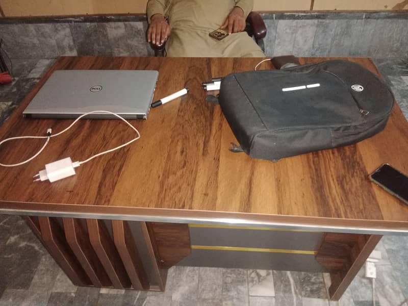 Office table New 2