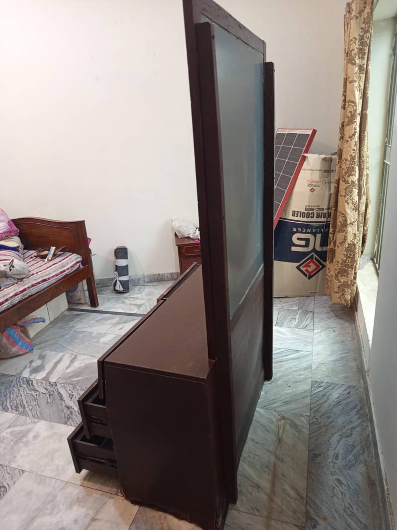 Dressing Table in original condition 4