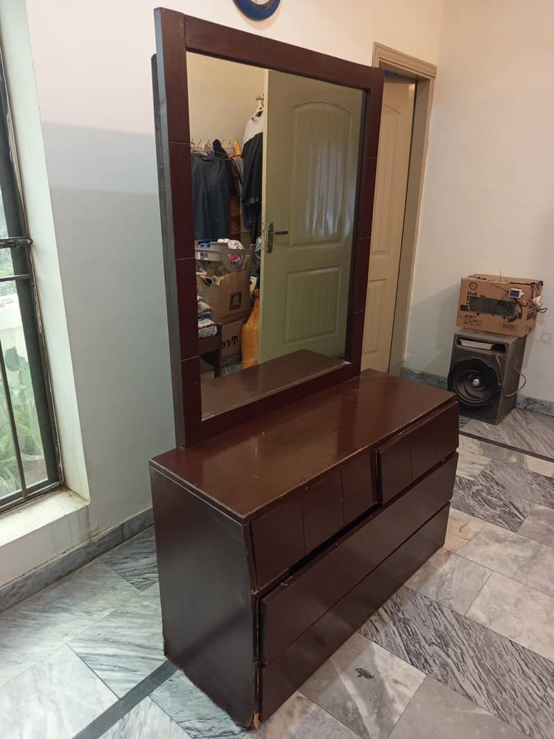Dressing Table in original condition 6