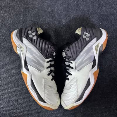 Badminton shoes / Rackets | size 40,41