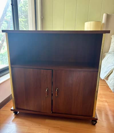 TV Trolley with Cabinet/Glass Top Statement Table/Floor Lamp/Table