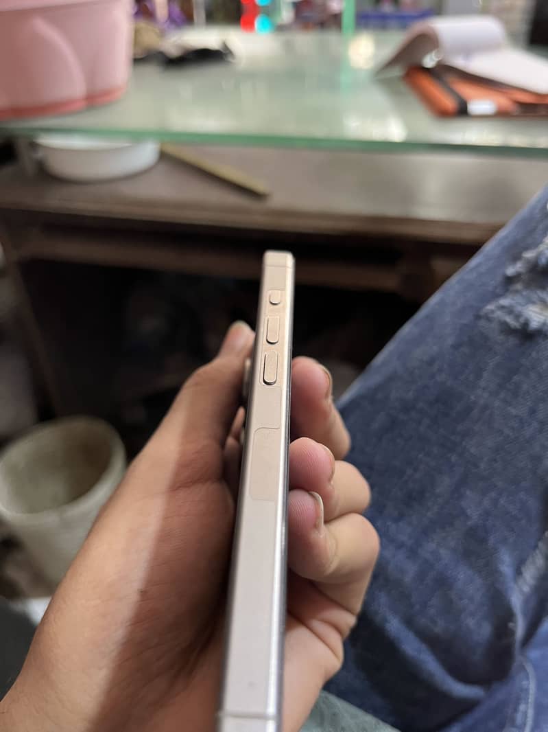 Apple iPhone 15 Pro 5