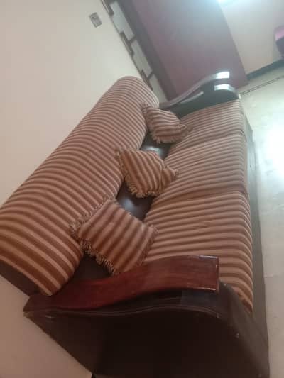 7 Seater Sofa, Good Condition