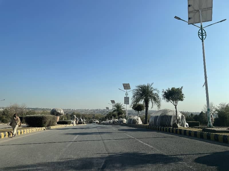 Developed 1 Kanal Plot, Ideally Located. 1