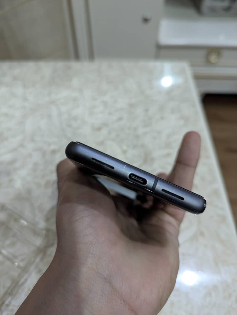 Google Pixel 7 4