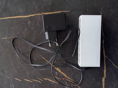 TP Link 8 port Switch for sale
