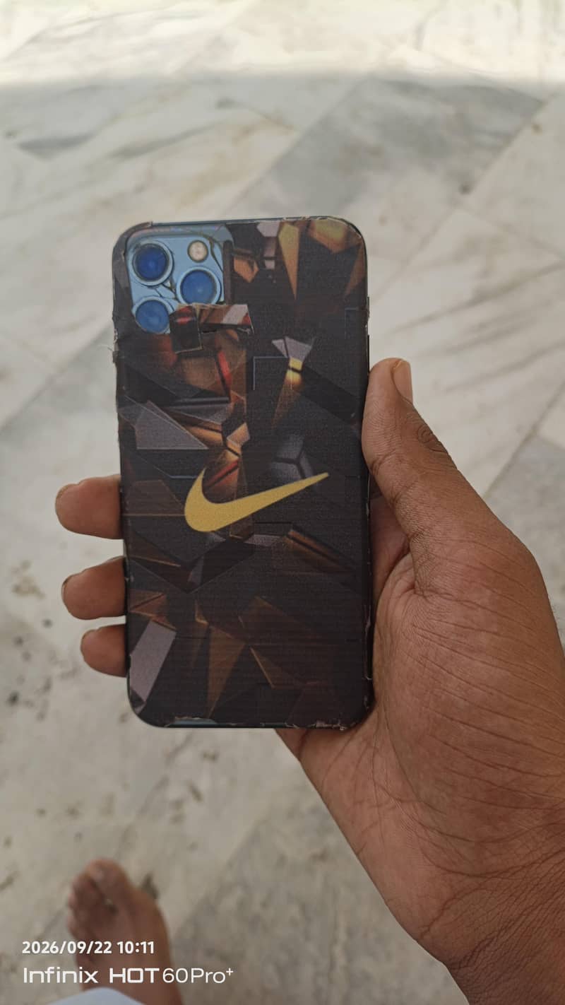 IPHONE 11 PRO 2