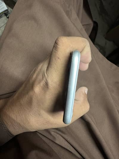 Apple iPhone SE