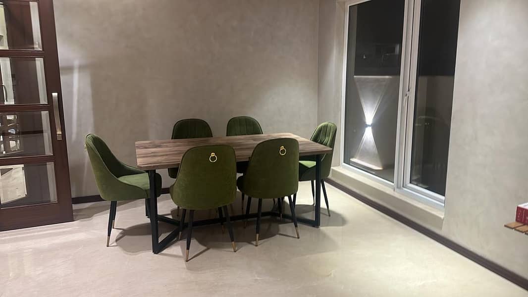 Dinning table 0