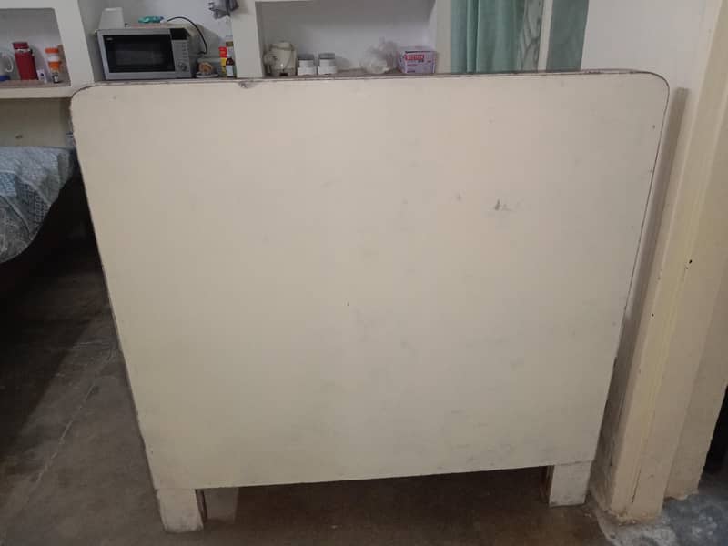 Single bed 4