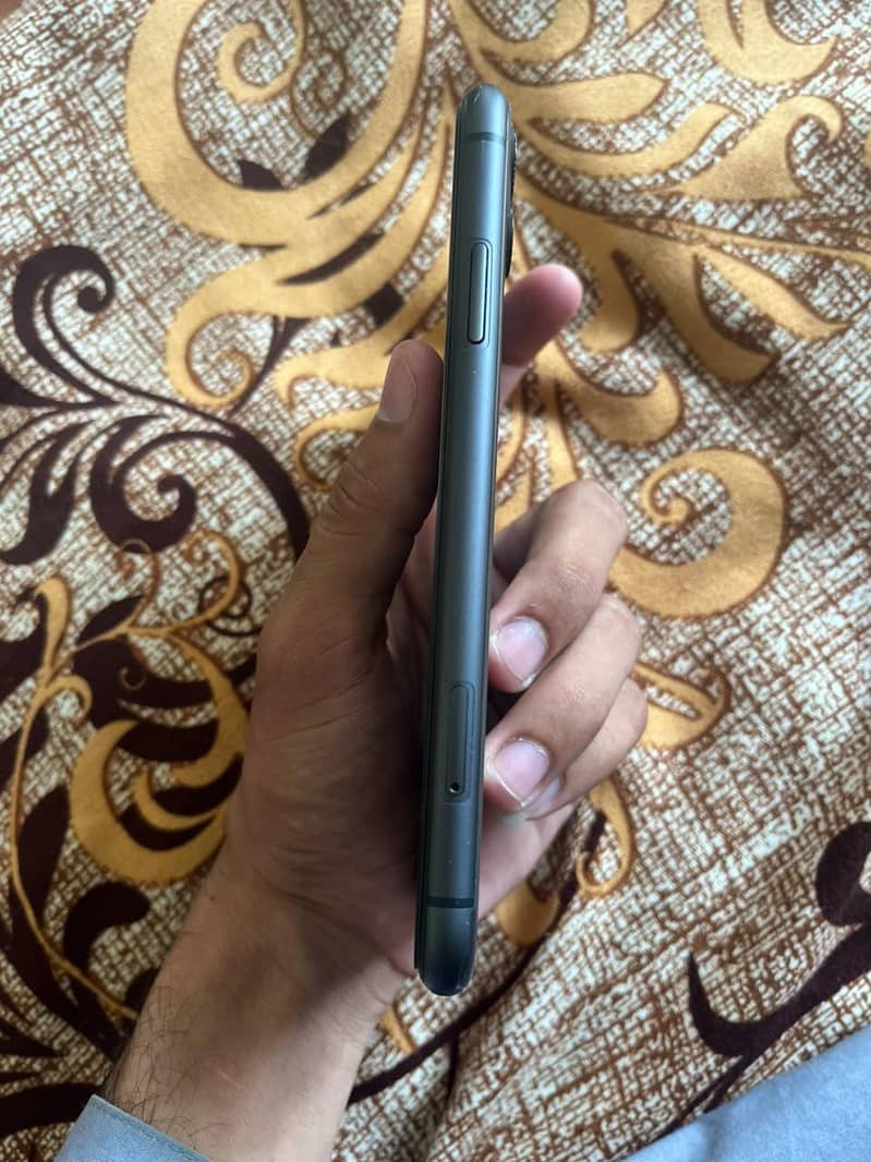 Apple iPhone 11 1